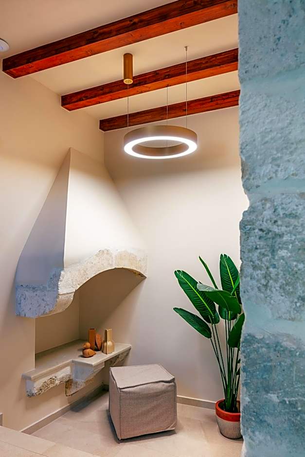 La Montre Luxury Boutique Suites