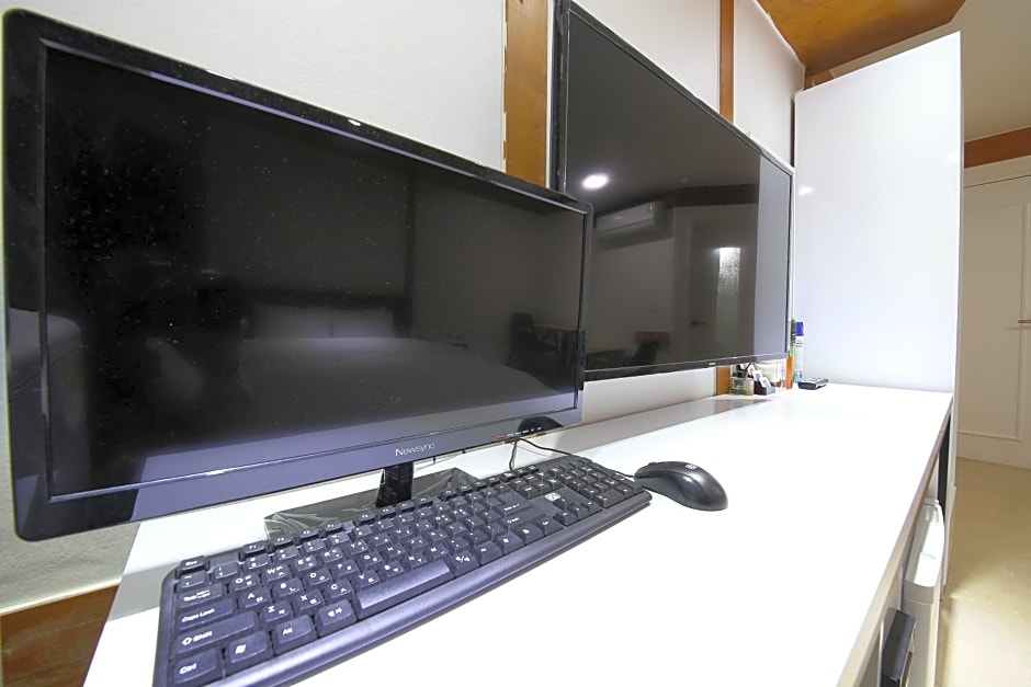 Abata Business Hotel