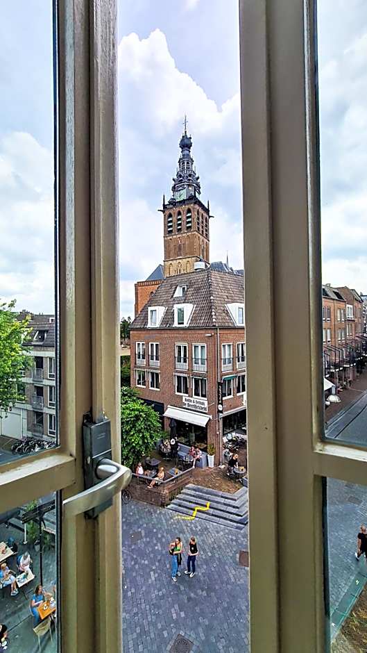 HOLT Hotel