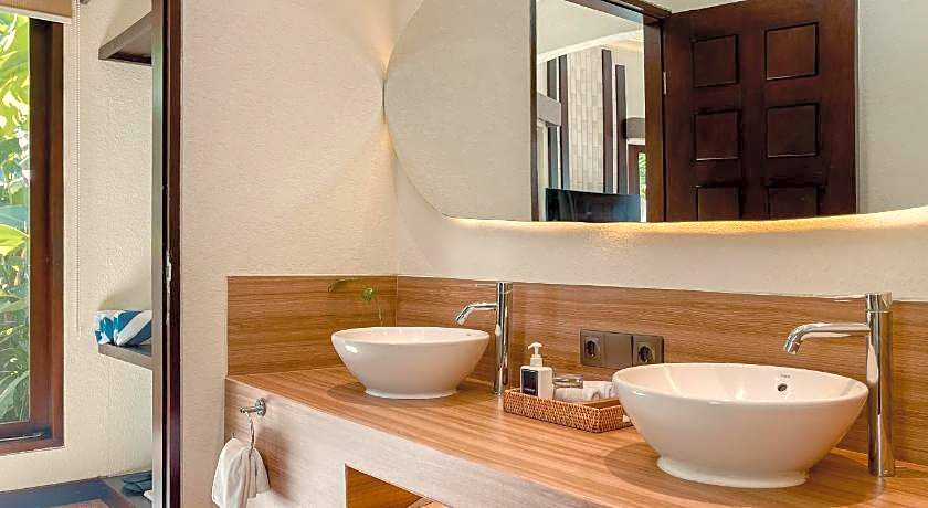 Aruni Bali Jimbaran Boutique Villa