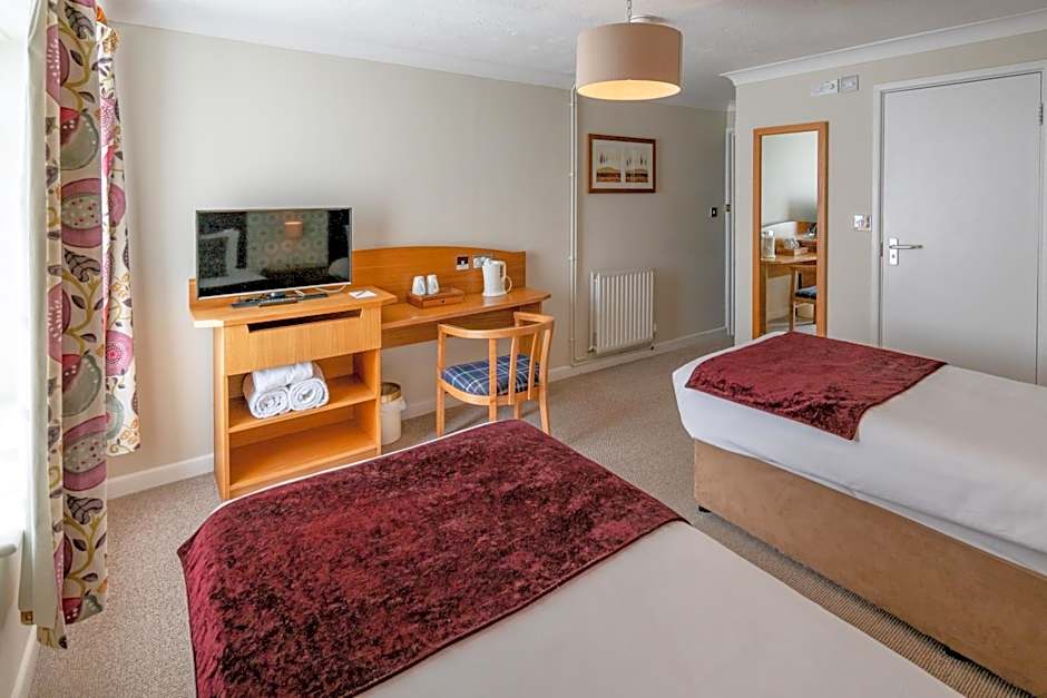 Avon Causeway Hotel