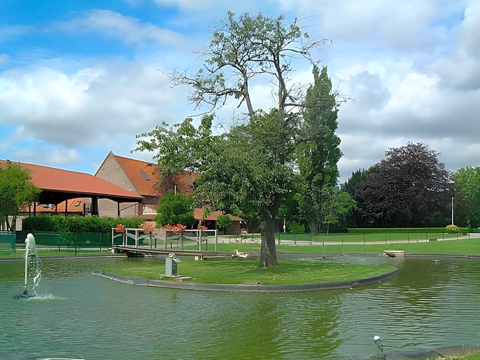 Le Domaine des Cigognes