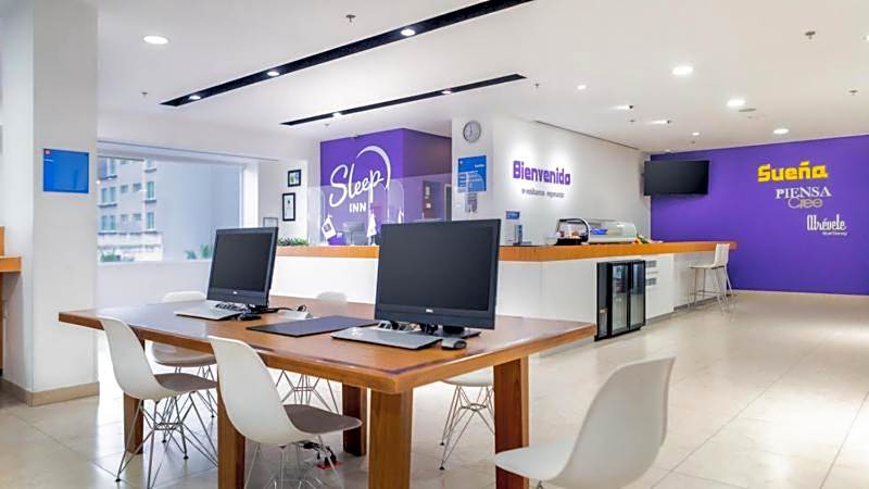 Sleep Inn Leon Antares