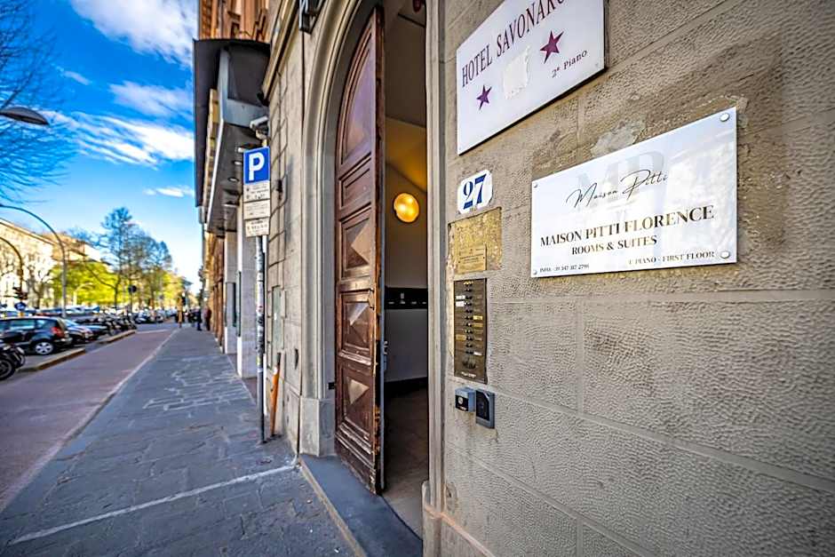 Maison Pitti Florence