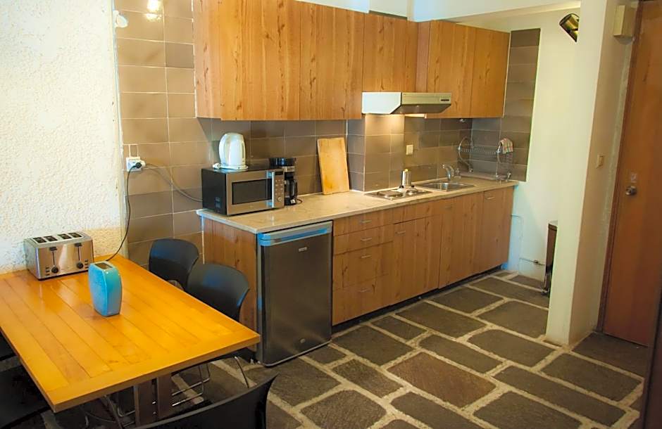 Apollonia Hotel Apartments