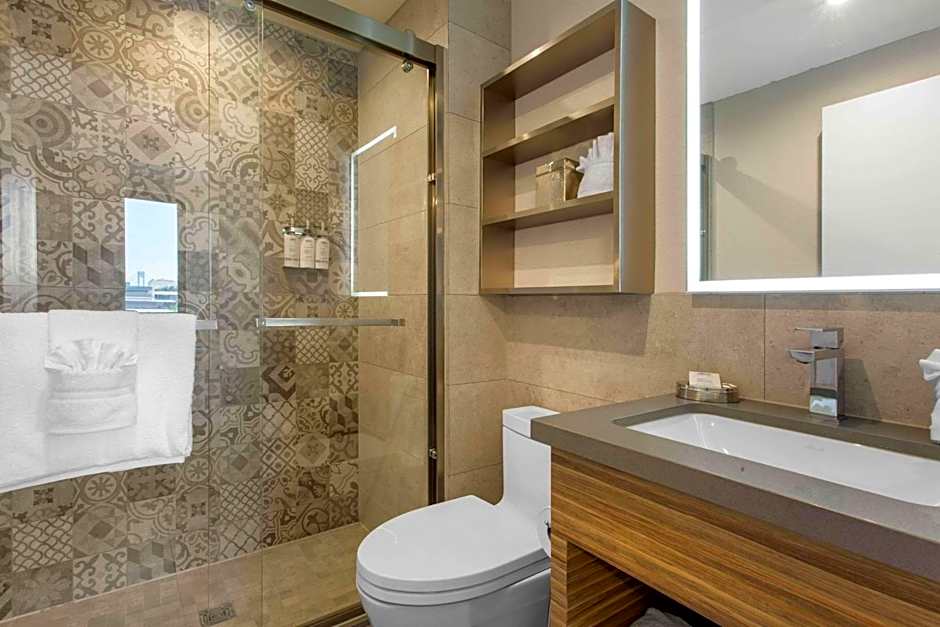 Insignia Hotel Brooklyn, Ascend Hotel Collection