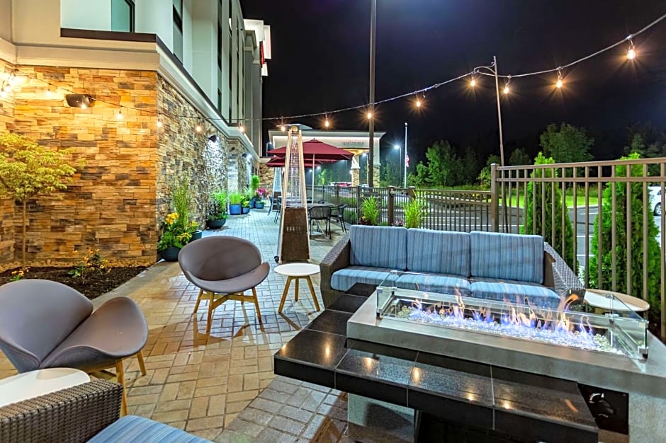 Hampton Inn By Hilton Madison, OH