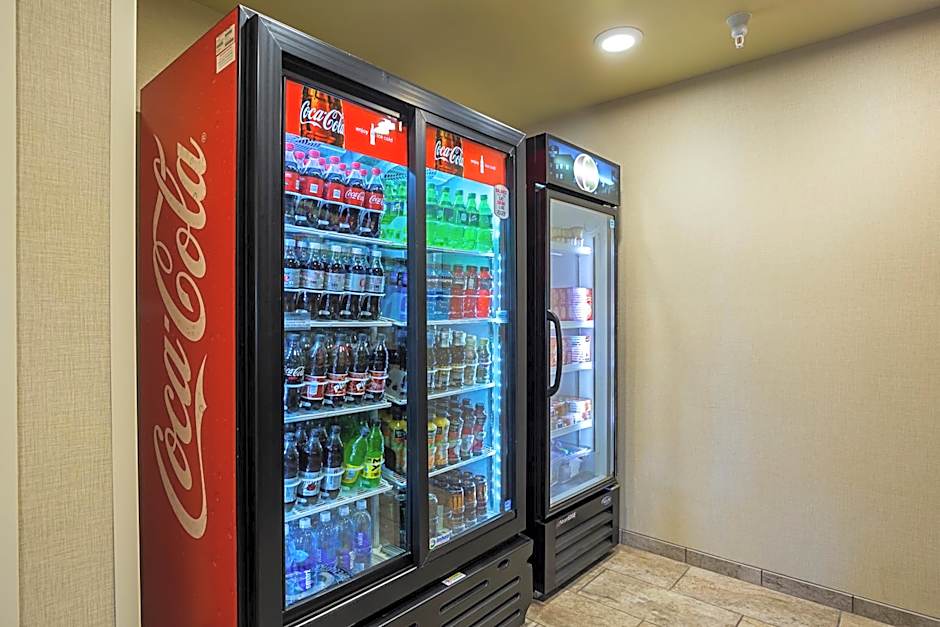 Cobblestone Inn & Suites - Altamont