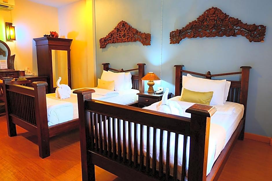 P.Paradise Hotel