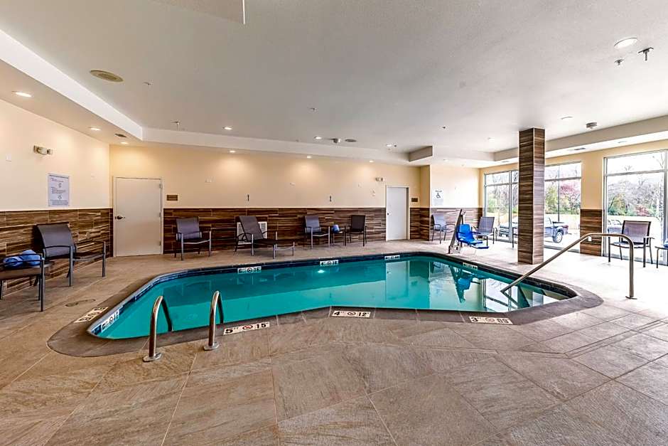 Fairfield Inn & Suites by Marriott Gainesville I-35