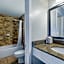 Best Western Plus Windjammer Inn & Conference Center