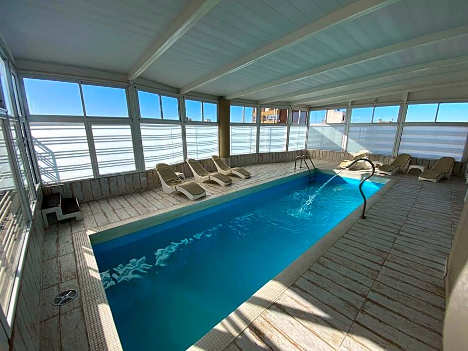 Howard Johnson Hotel Rosario