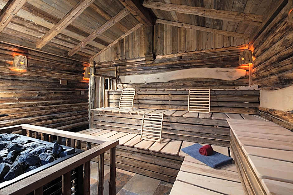 Alm- & Wellnesshotel Alpenhof