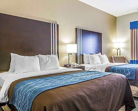 2 Queen Beds