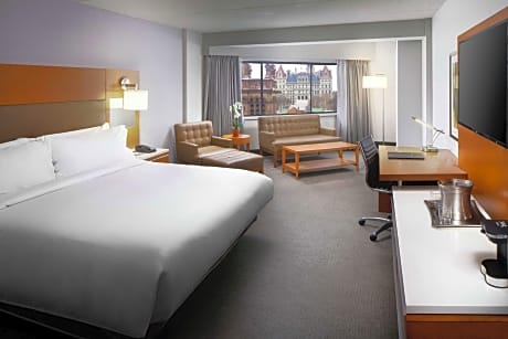 1 King Bed