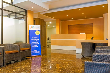 RedDoorz Plus @ Dipatiukur