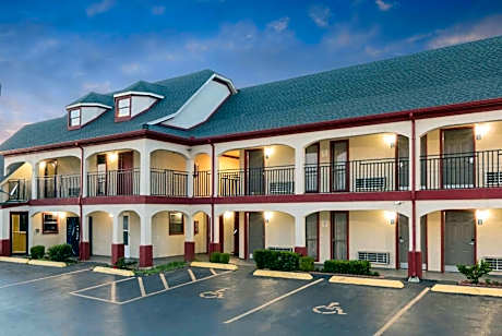 Travelodge by Wyndham Norman