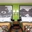 Super 8 by Wyndham Rochester Mayo Clinic Area