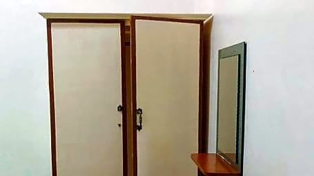 C Star Travellers Inn