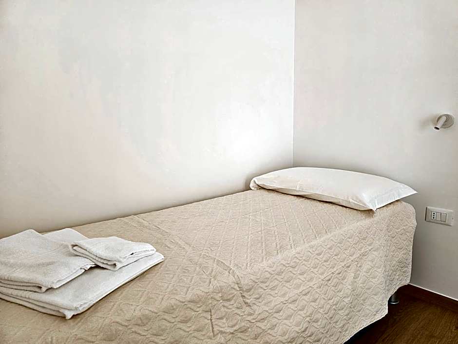 Maria's Home by MONHOLIDAY