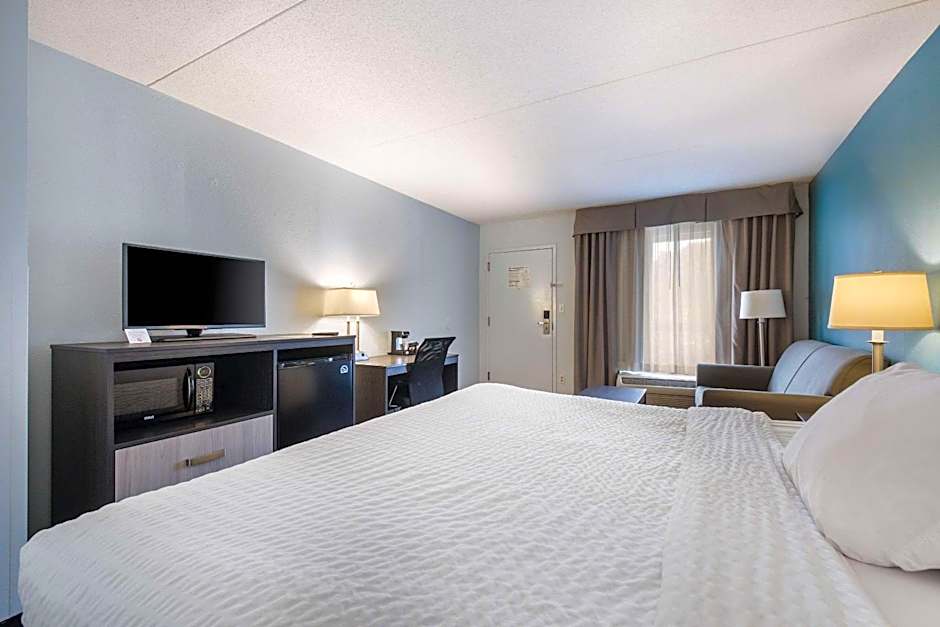 Clarion Inn Cleveland near University