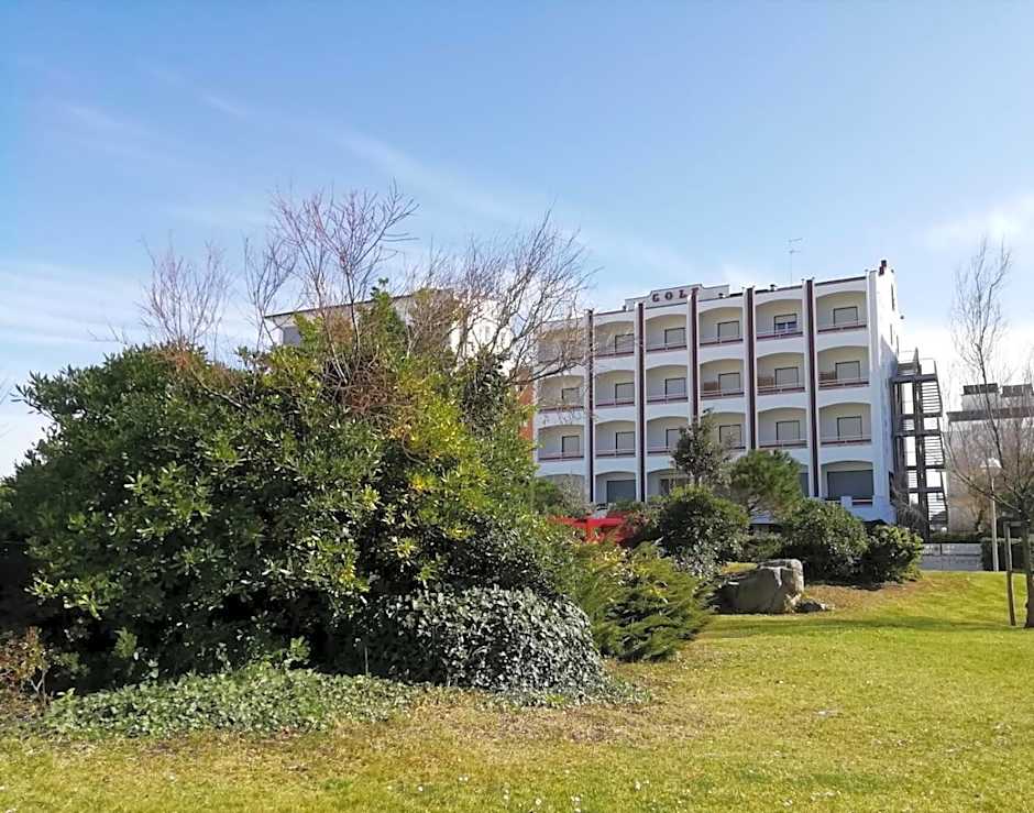 Golf & Beach Hotel