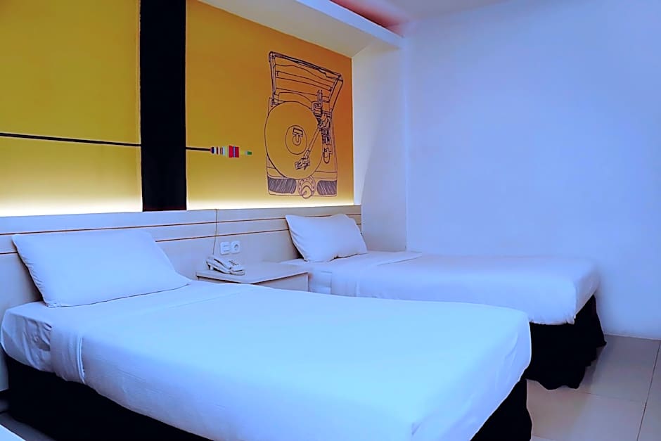 Front One Inn Sidoarjo