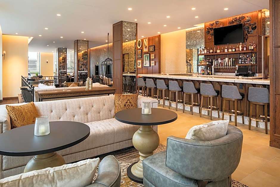 The Peregrine Omaha Downtown Curio Collection by Hilton