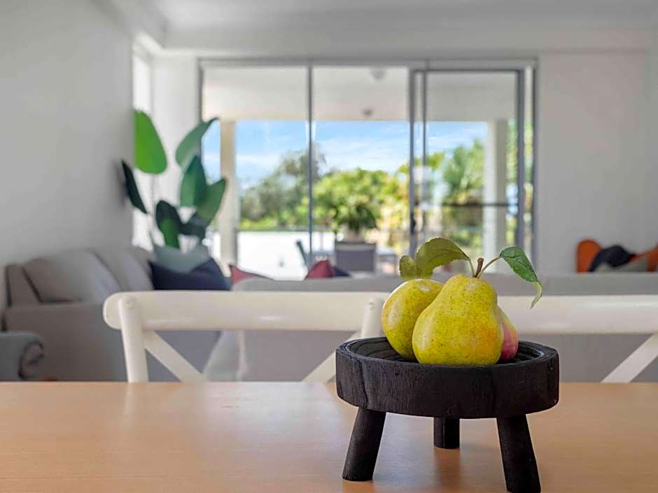 Pacific Marina Apartments