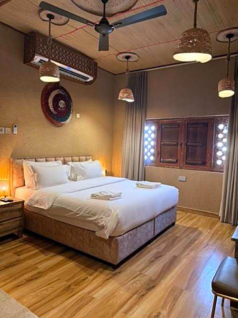 Foto 1 dari 2 — Suite