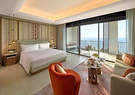 Club Sea View Room