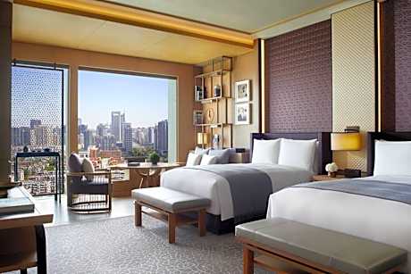 Double Room with Two Double Beds and City View - High Floor