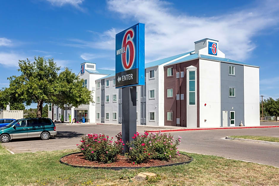 Motel 6 Roswell, NM