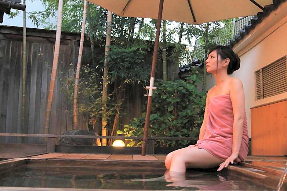 Yanagiya