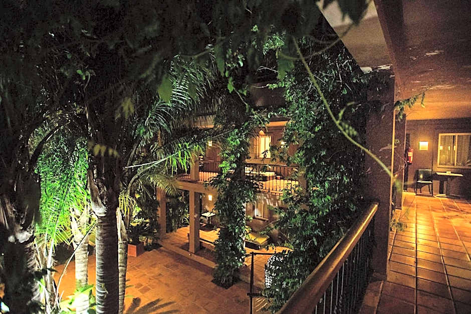 Chillout Hotel Tres Mares