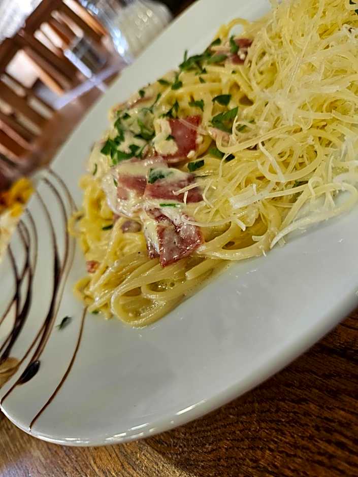 Hostel kamelarny dla seniorow z celodobowa opieka Wera