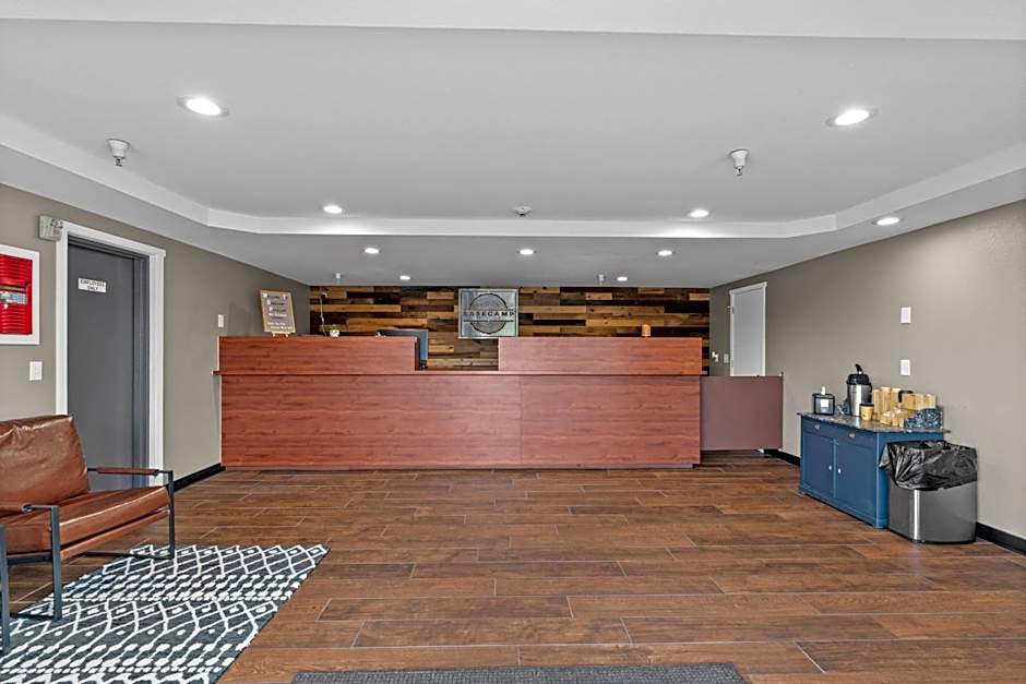 Basecamp Puyallup a Travelodge by Wyndham