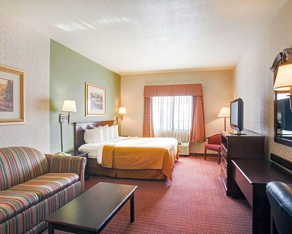 Quality Inn & Suites Near University