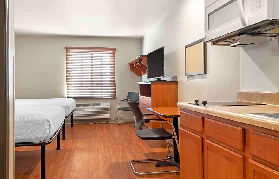 Extended Stay America Select Suites - Grand Rapids - Wyoming