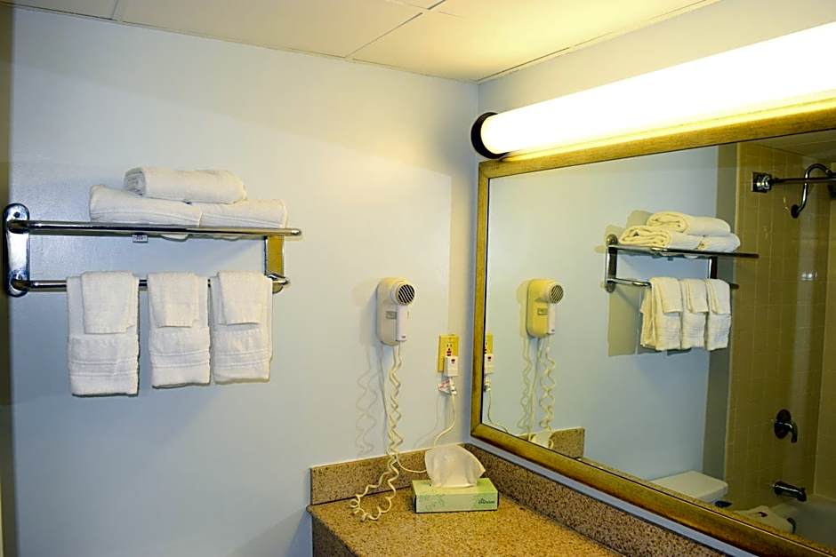 Days Inn by Wyndham Rock Falls