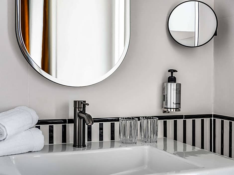 Hotel Faubourg Galant Paris - Handwritten Collection