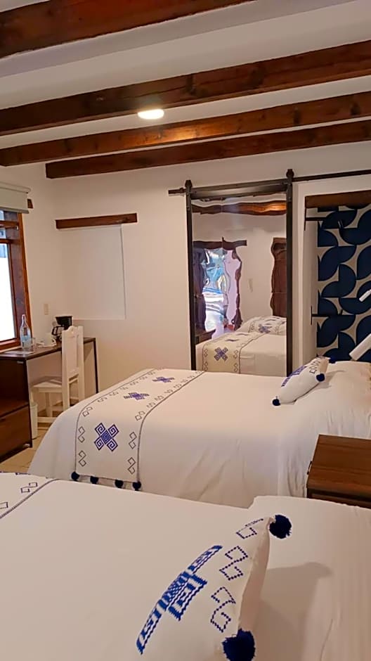 Hotel Ocho Barrios