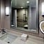 Sheraton Norfolk Waterside Hotel
