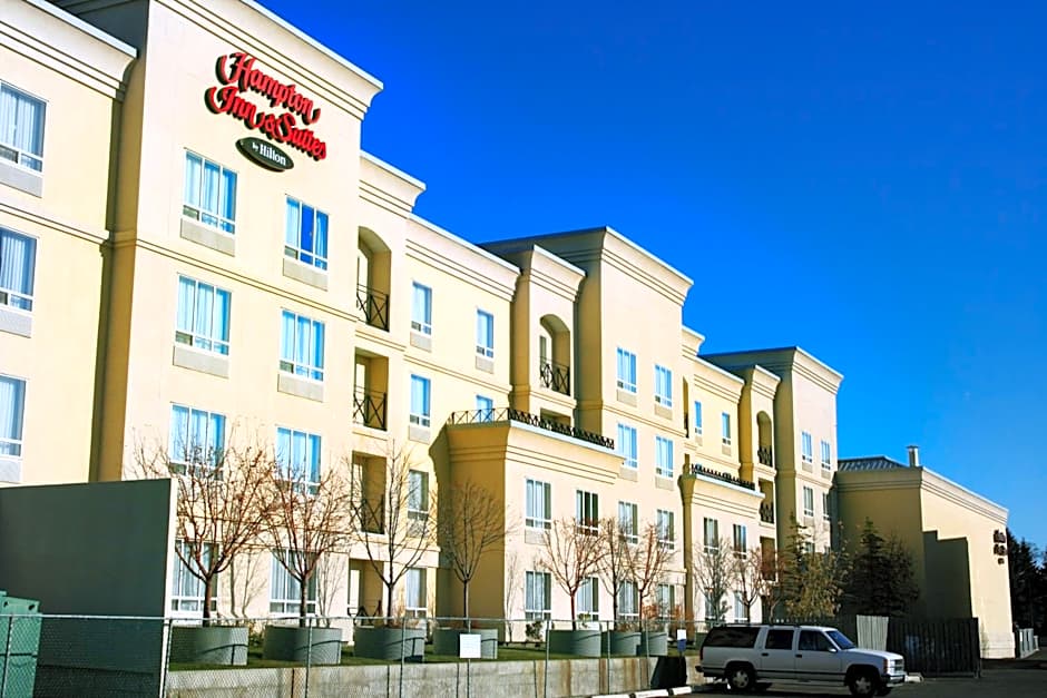 Hampton Inn & Suites By Hilton Calgary University Northwest