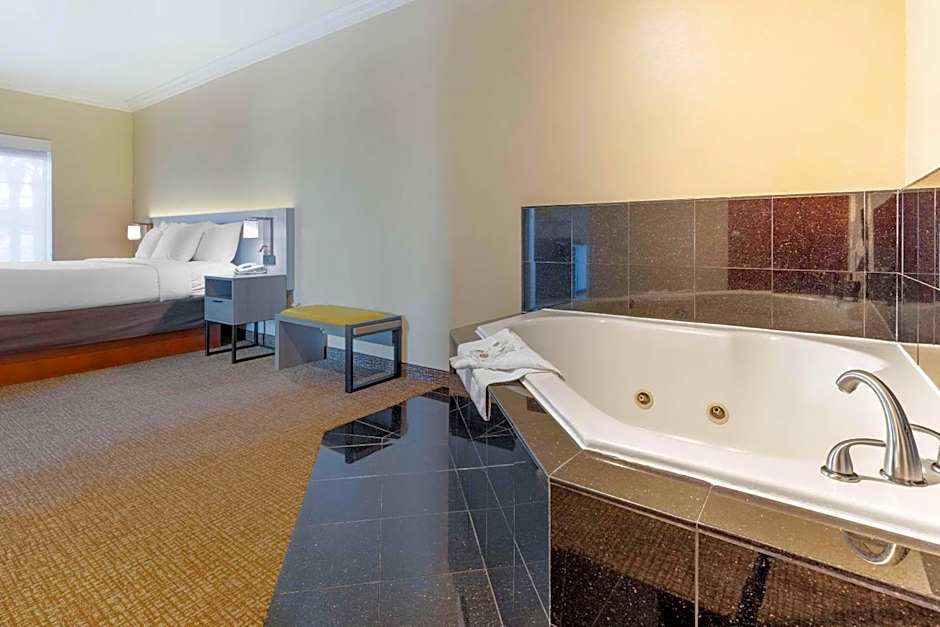 Comfort Suites Oceanside Camp Pendleton Area