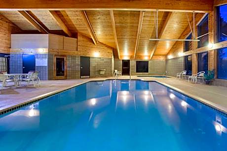 AmericInn by Wyndham White Bear Lake St. Paul