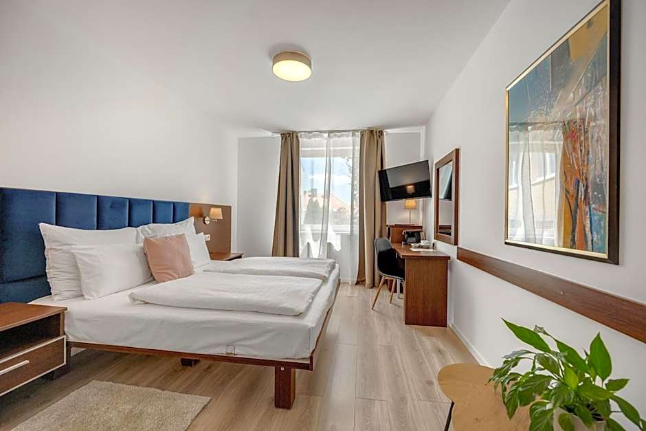 Hotel Antares
