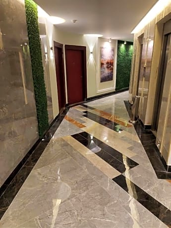 Green House Hotel
