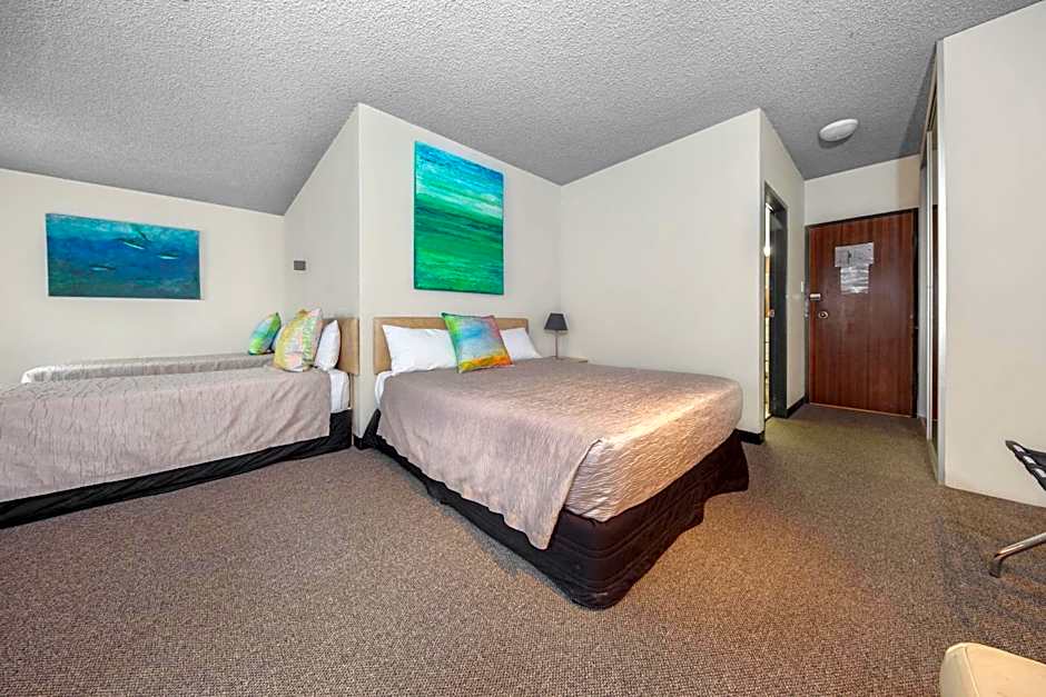 Belconnen Way Hotel & Serviced Apartments