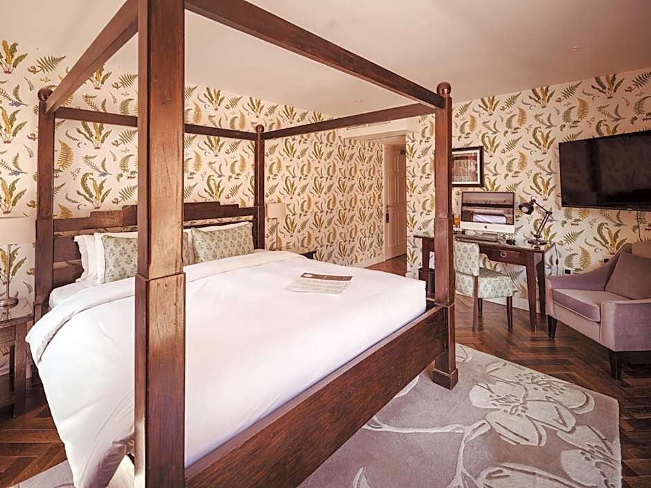 The Varsity Hotel & Spa